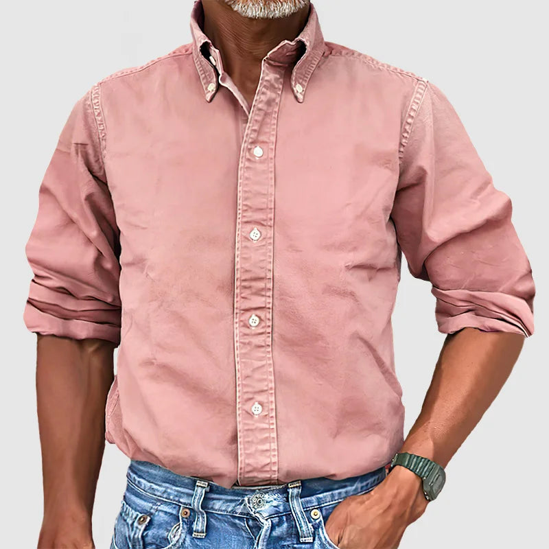 "Chemise homme vintage délavée, manches longues, style rétro, élégante et confortable."