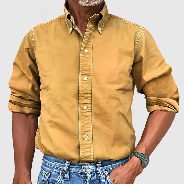 "Chemise homme vintage délavée, manches longues, style rétro, élégante et confortable."