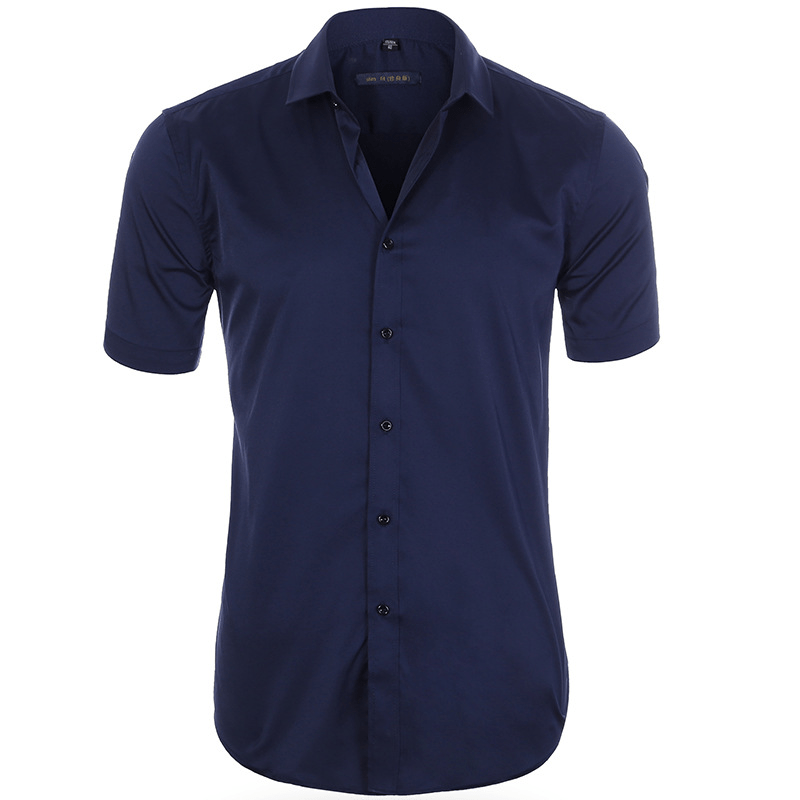 "Chemise infroissable élastique homme, blanche, manches longues, légère, respirante pour confort optimal."
