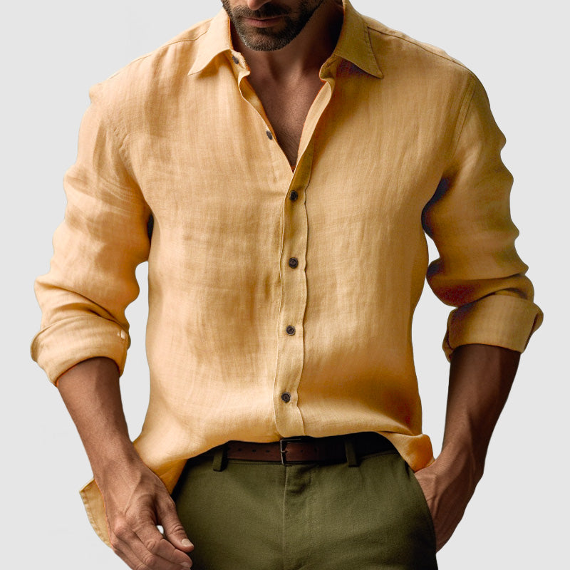 "Chemise lin vintage homme manches longues, style décontracté avec texture naturelle, idéale pour un look chic quotidien"