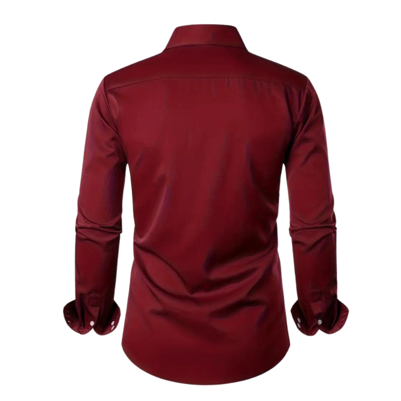 Élégante chemise longue pour homme, parfaite pour un look sophistiqué et moderne.