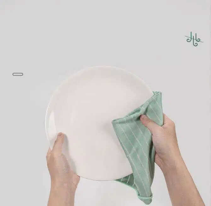 "Chiffon bambou écologique doux et ultra absorbant, idéal pour nettoyage de surfaces verre, bois et acier inoxydable."