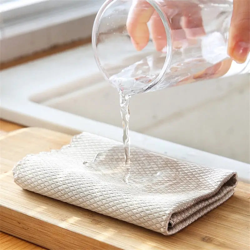 "Chiffons nettoyage microfibre bambou, doux et absorbants, idéaux pour surfaces propres et sans traces."