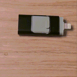 Clé USB universelle 4-en-1, mémoire externe compatible iPhone, Android, PC pour tous vos besoins.