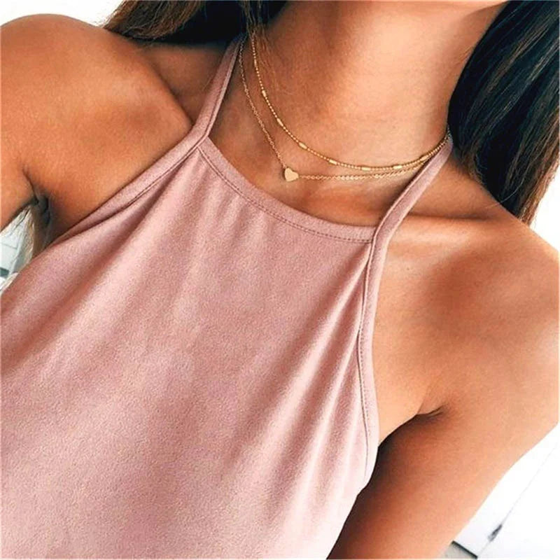 Magnifique collier femme 3 couches or avec cœur. Cadeau élégant pour elle, bijou délicat.