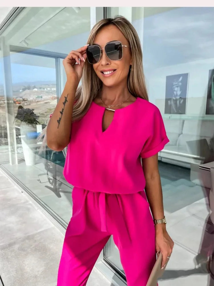 Jumpsuit femme estivale, coupe bohème Ibiza, élégante et confortable pour vos journées ensoleillées.