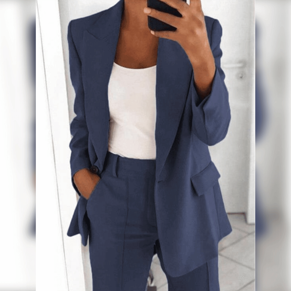 Combinaison élégante taille XL-5XL.  Coupe ajustée, tissu confortable.  Parfait pour le bureau ou les sorties.