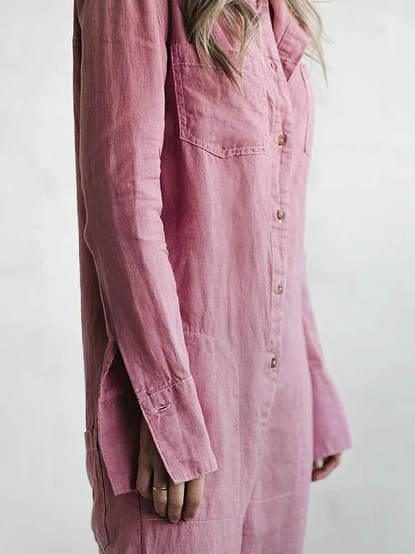 Tenue décontractée chic femme : combinaison à manches longues pour le travail ou le week-end.