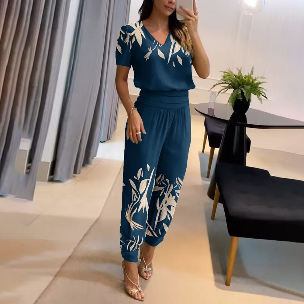 Ensemble casual femme Shyamala, confortable et polyvalent. Idéal pour une tenue décontractée mode au quotidien.
