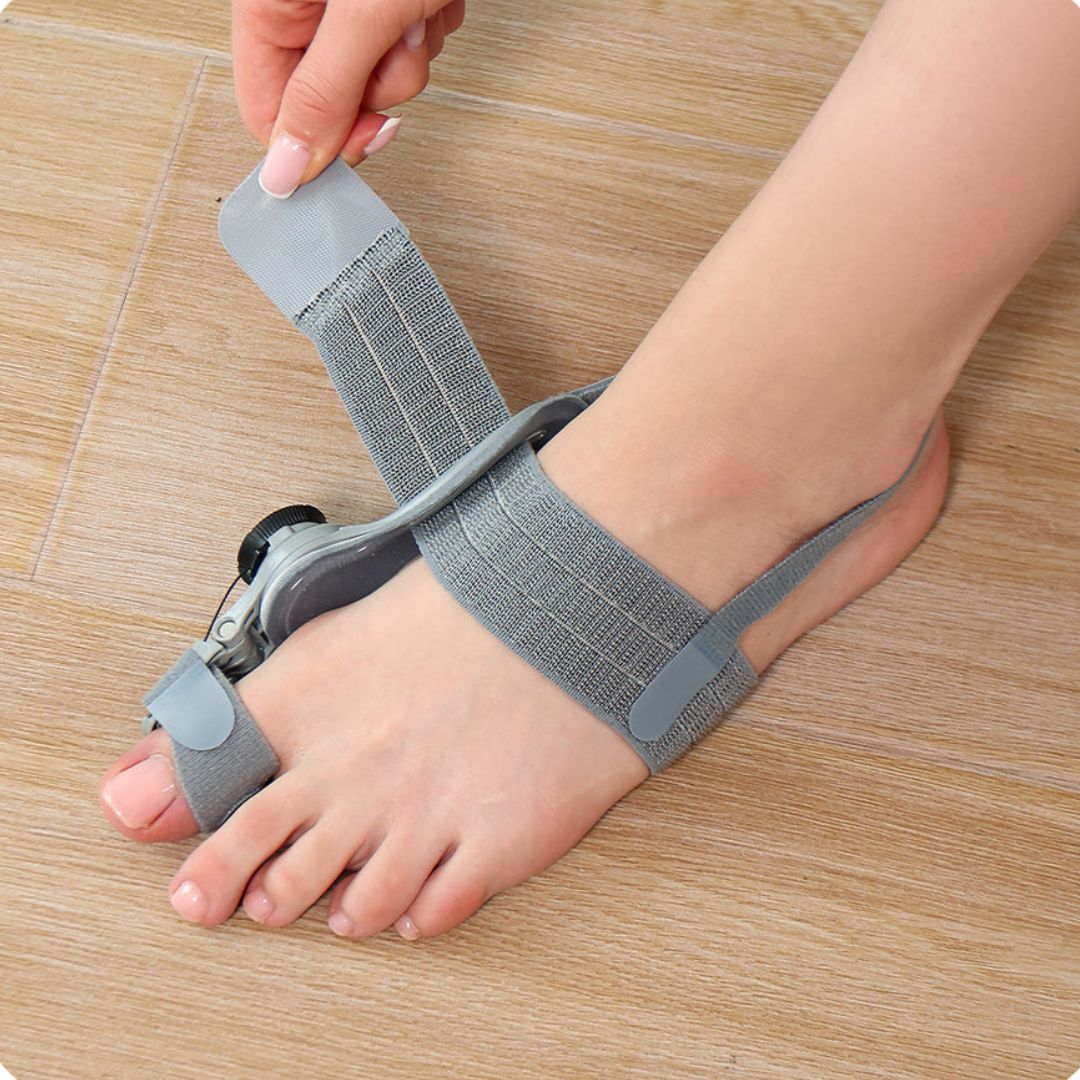 Correcteur discret hallux valgus, soulagement douleur, design confortable, adapté chaussures, utilisation quotidienne.