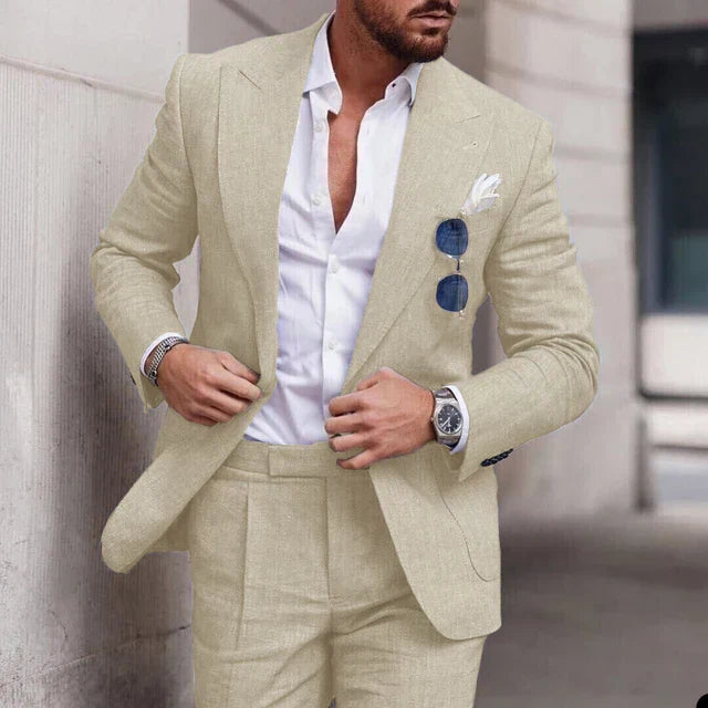"Costume en lin pour mariages, élégant deux pièces, avec revers raffiné et coupe classique, pour hommes sophistiqués."