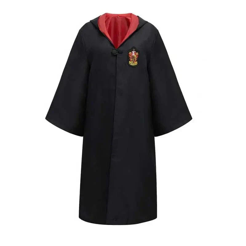 Ensemble déguisement Harry Potter pour enfant, incluant robe de sorcier, écharpe, cravate et baguette. Parfait pour fête.