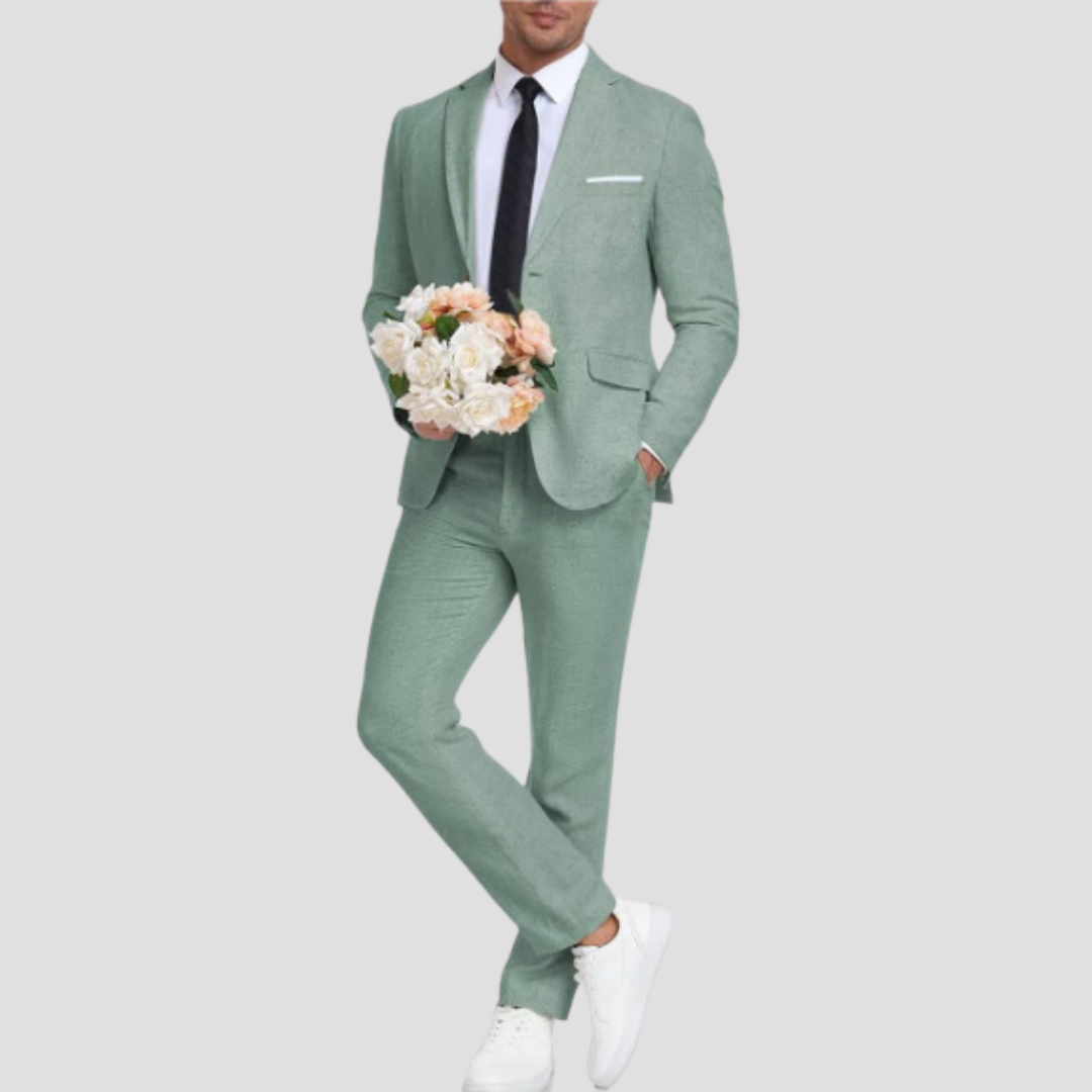 "Costume léger chic homme en lin-coton, tissu respirant, blazer deux boutons, pantalon fuselé élégant pour l'été."
