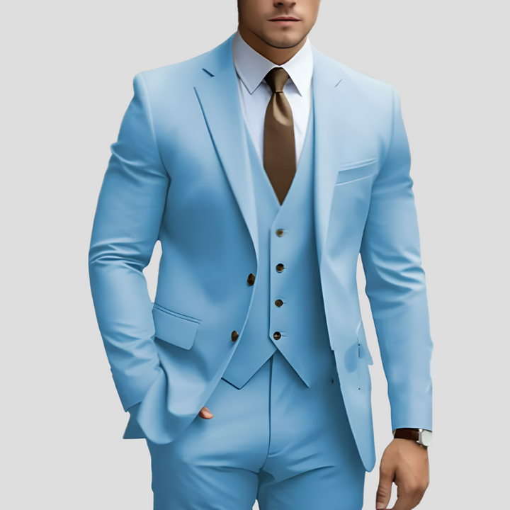 "Costume trois pièces slim fit beige, coupe élégante, veste, pantalon et gilet pour un look moderne et raffiné"