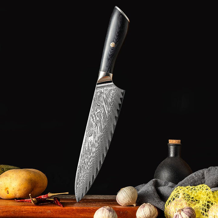 Couteau chef japonais 8", acier Damas, lame ciselée, manche bois noir.  Précision & élégance.