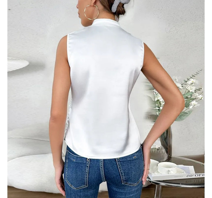 Top débardeur femme casual chic, mode estivale élégante. Confortable et sans manches, idéal été.