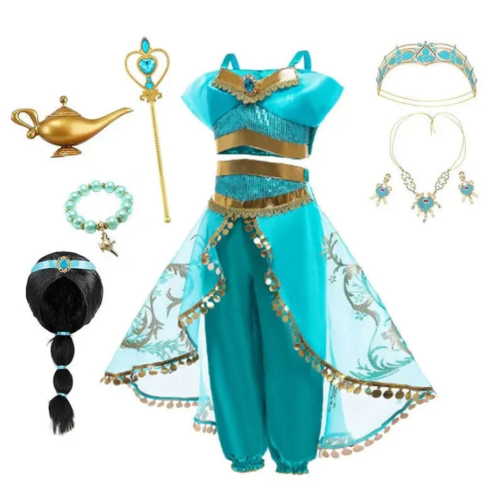 Déguisement princesse enfant: robe, couronne, accessoires. Costume complet luxe.