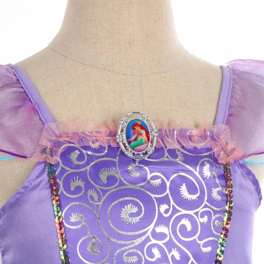 "Déguisement sirène enfant, robe scintillante avec écailles vertes, idéale pour anniversaire ou carnaval, Ariel inspiré."