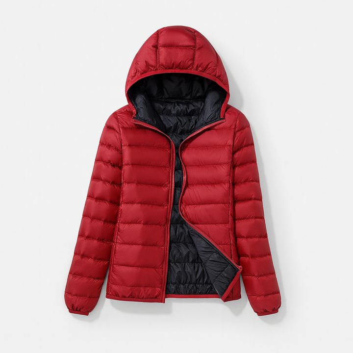 Doudoune à capuche pour femme, protection optimale contre le froid hivernal. Veste matelassée chaude.