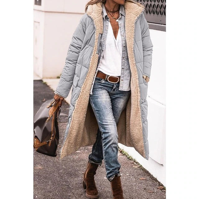 Doudoune femme pour extérieur, chaude et élégante, indispensable en hiver.