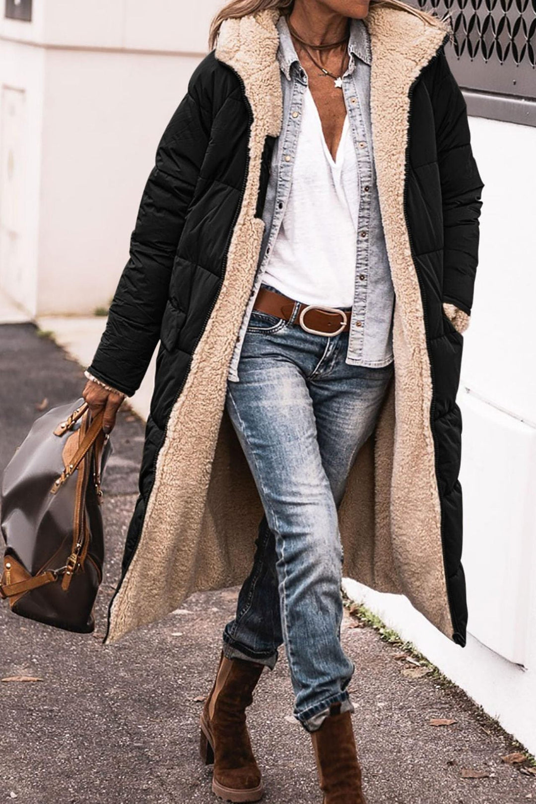 Veste doudoune femme mode, confortable pour la ville ou la campagne hivernale.