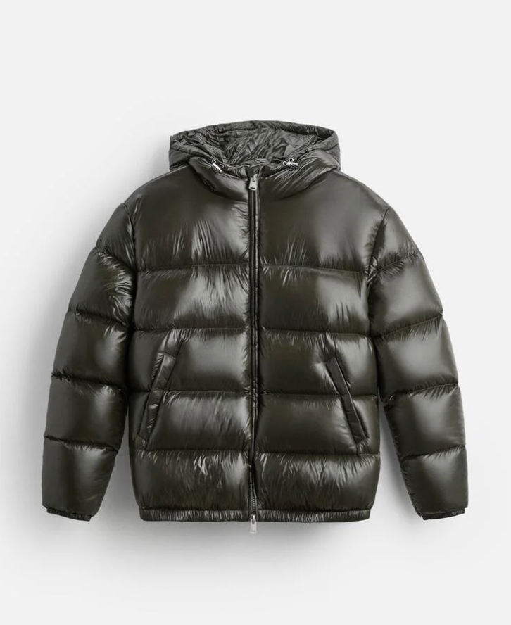 Doudoune homme hiver stylée, coupe-vent et très chaude. Parfaite pour les activités urbaines et l'automne-hiver.