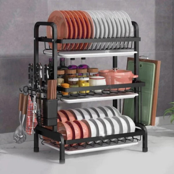 Égouttoir à vaisselle multi-niveaux élégant, structure verticale et stable, idéal pour espace cuisine réduit.