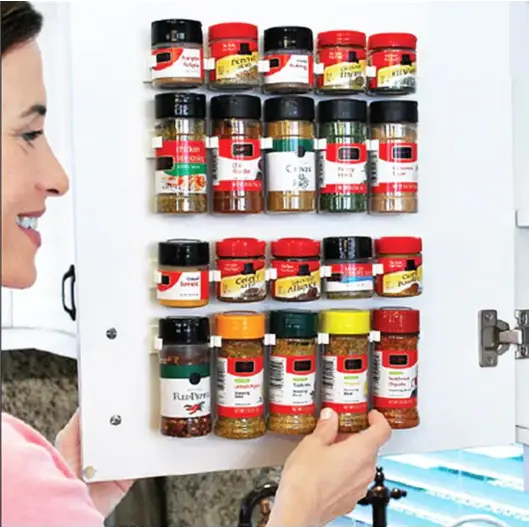 "Élégant organiseur d'épices à clipser, gain de place, pour cuisine ordonnée. Design compact, clips réglables."