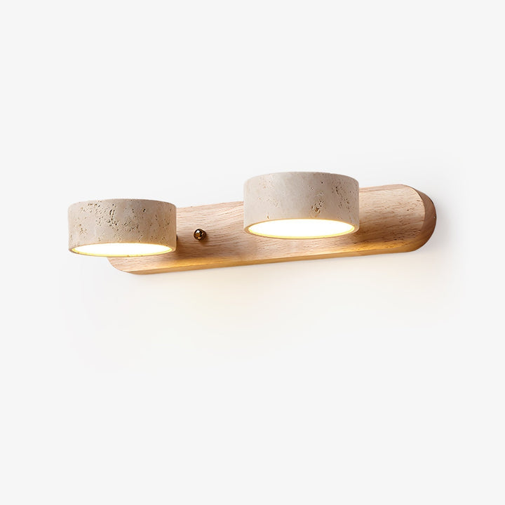 "Élégante applique murale LED en travertin, design moderne, matériaux naturels, idéale salon ou chambre éclairé"