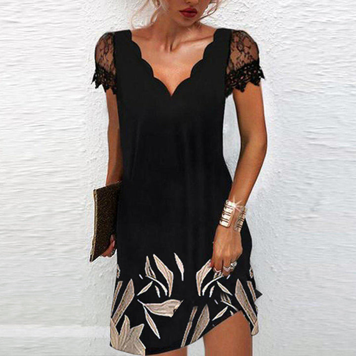 "Élégante robe Amara scintillante d'été, avec dentelle et coupe chic, pour occasions spéciales, disponible en couleurs variée