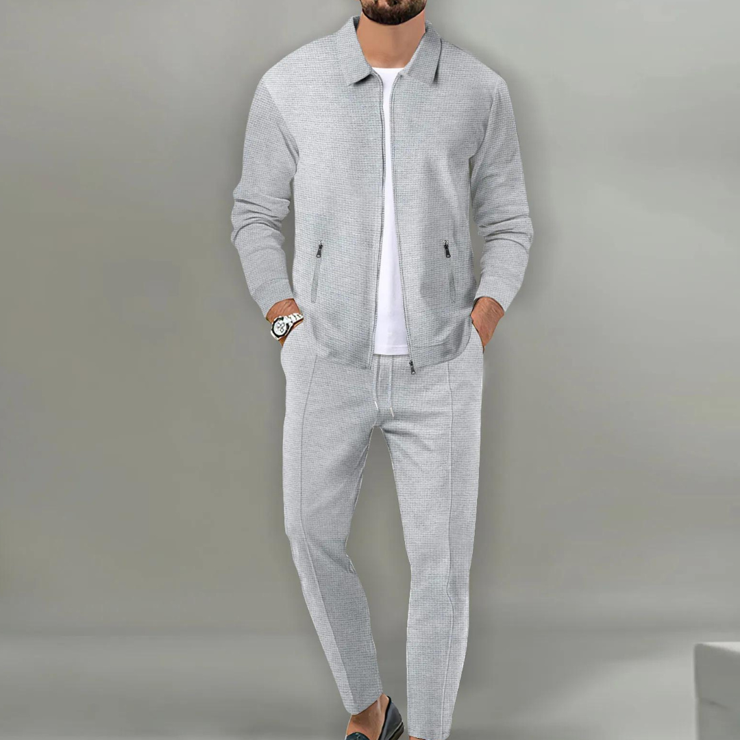 Felix: Ensemble homme chic et habillé, parfait pour occasions formelles ou professionnelles. Mode élégante.