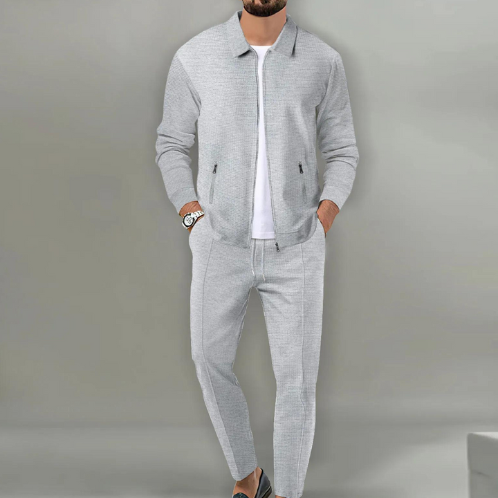 Felix: Ensemble homme chic et habillé, parfait pour occasions formelles ou professionnelles. Mode élégante.