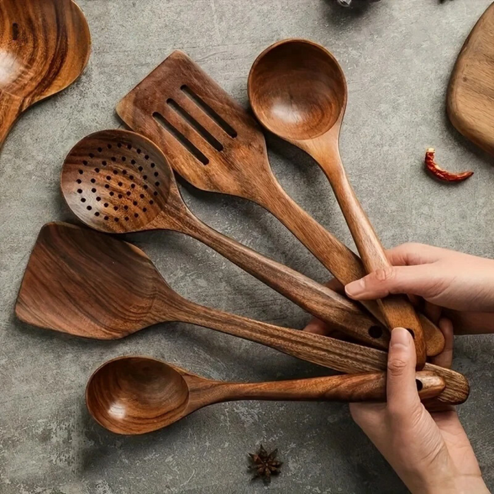 Ensemble 5 ustensiles cuisine bois, style rustique élégant.  Idéal pour cuisiner.