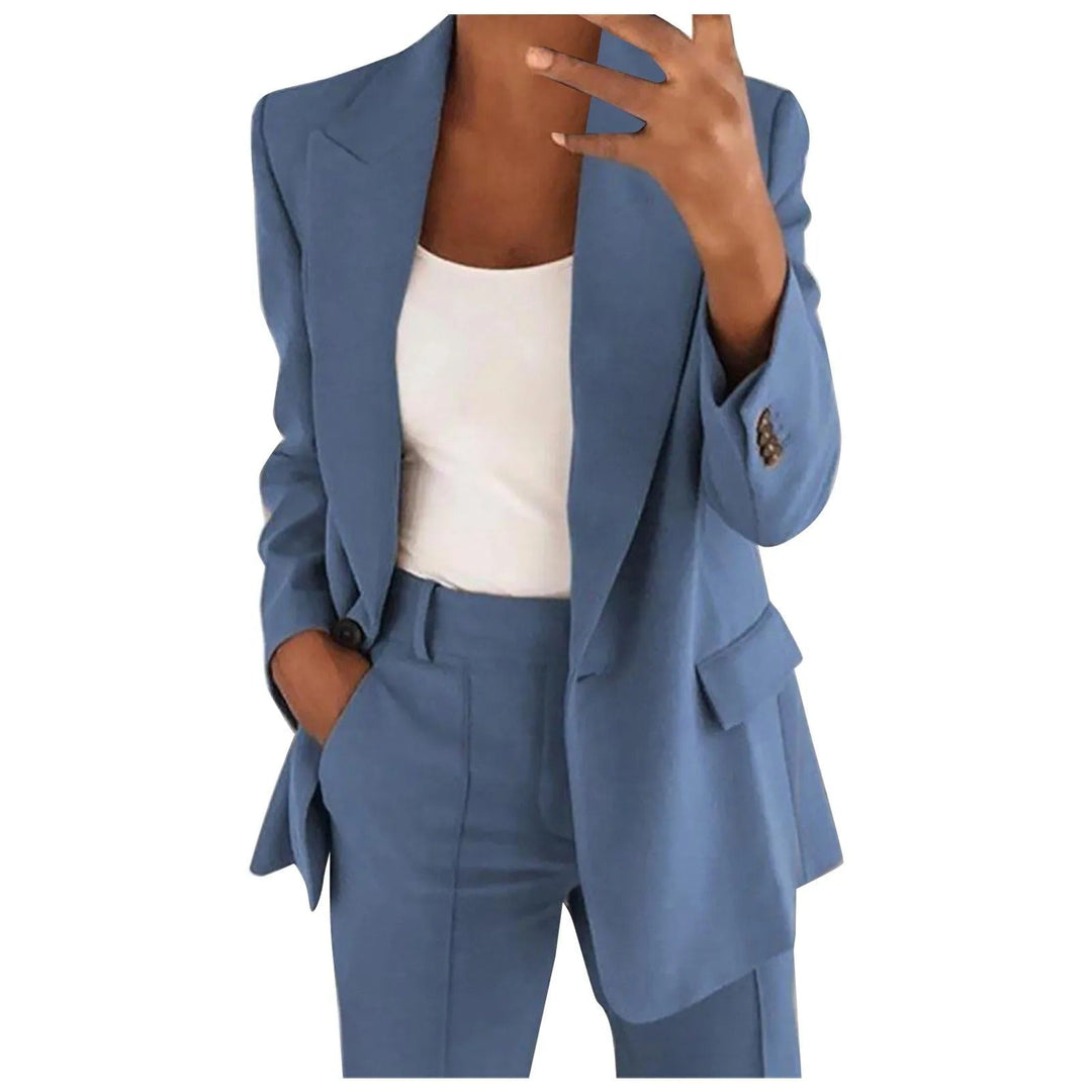 Pantalon tailleur femme noir, coupe droite, confortable et élégant pour le bureau ou événements formels.