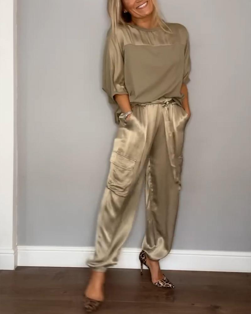 Ensemble coordonné élégant femme, deux pièces, prêt-à-porter, mode féminine chic.