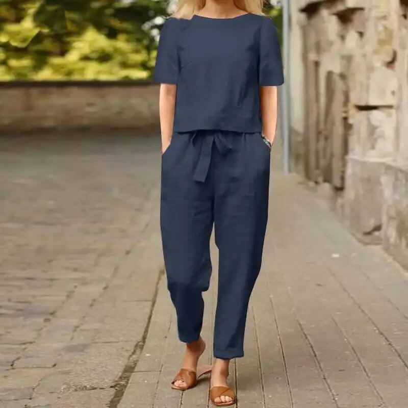 Outfit femme coton polyester doux, style vintage décontracté, idéal pour les journées chaudes du printemps-été.