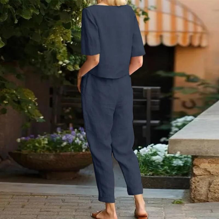 Ensemble décontracté femme confortable pour le printemps-été, en coton doux. Parfait pour un look stylé.