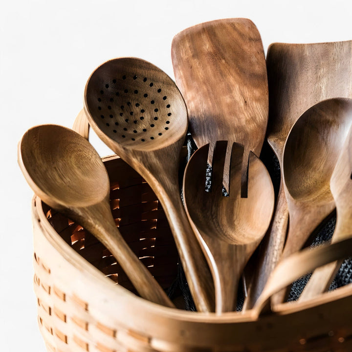 "Ensemble de 9 ustensiles de cuisine en bois naturel robuste, résistants à la chaleur, design élégant, anti-rayures."