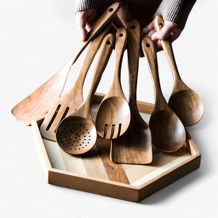 "Ensemble de 9 ustensiles de cuisine en bois naturel robuste, résistants à la chaleur, design élégant, anti-rayures."