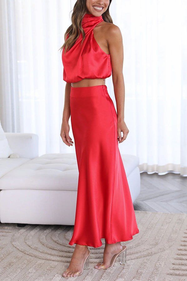"Ensemble de satin Annie, haut à manches longues et jupe longue fluide, vue avant, élégant et chic pour femmes."