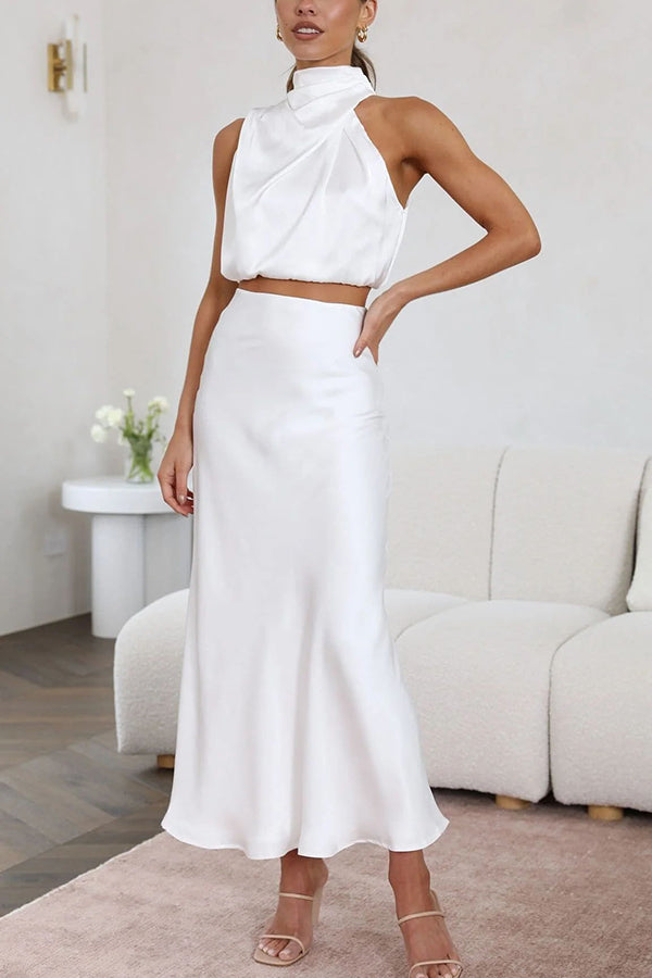 "Ensemble de satin Annie, haut à manches longues et jupe longue fluide, vue avant, élégant et chic pour femmes."