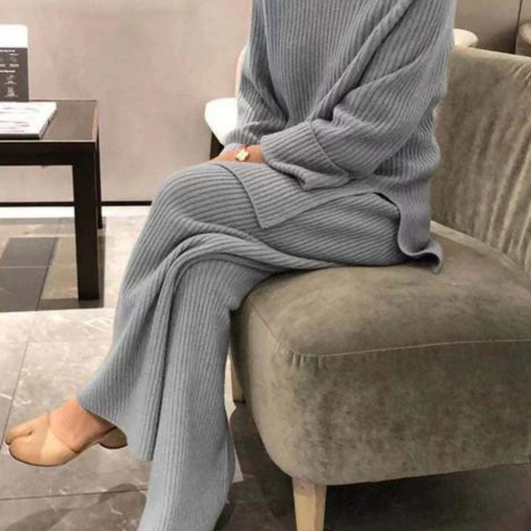Ensemble tricoté femme. Pull doux et pantalon confortable, parfait pour une tenue quotidienne décontractée ou printemps-automne.