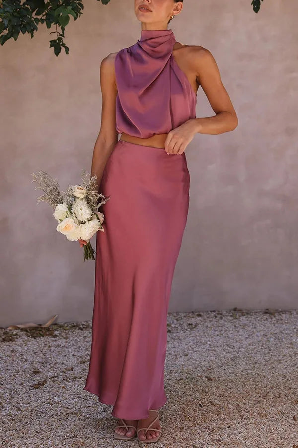 Ensemble femme satiné, deux pièces, pour une allure glamour et chic, parfait en mode soirée.