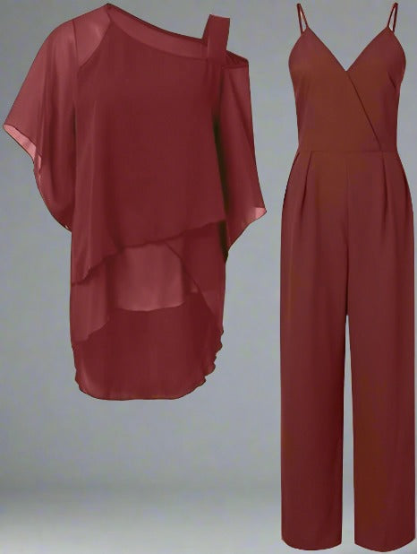 Blouse asymétrique élégante et pantalon fluide pour un ensemble femme deux pièces chic de soirée.
