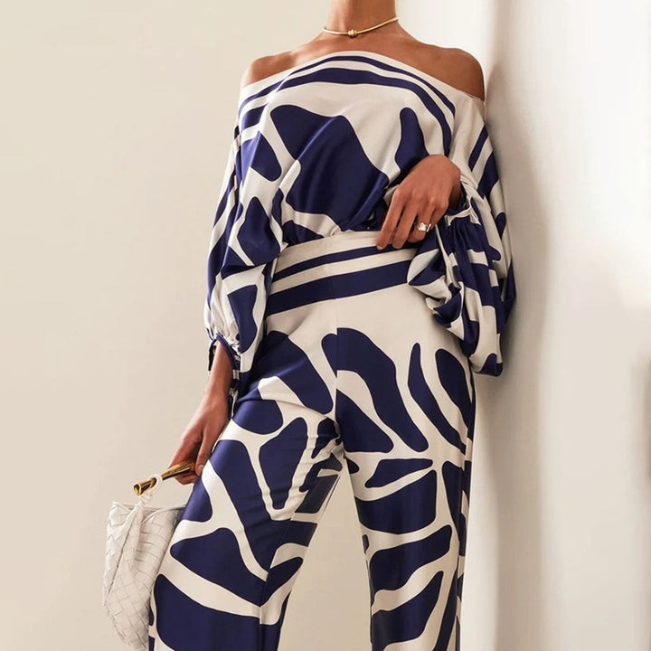 Ensemble élégant femme confortable, pantalon large avec motif 3D, style moderne et chic pour la mode féminine.
