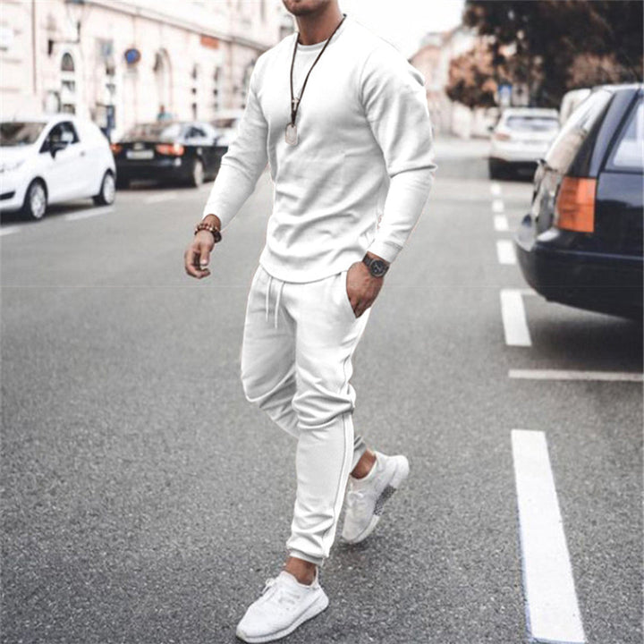 Ensemble jogging homme vert, style moderne et confortable.