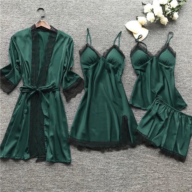 Ensemble pyjama femme Zariyah en tissu doux et respirant, coupe ample, couleurs variées pour confort élégant à la maison.