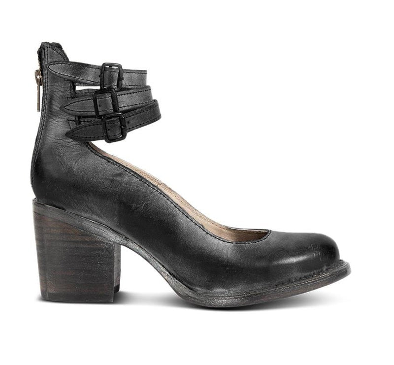 Escarpins Norla en daim gris, élégants et confortables, parfaits pour un look chic et décontracté.
