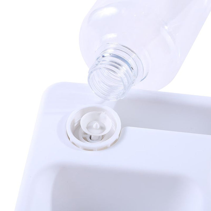 Fontaine à eau chat 500ml, sans électricité. Design moderne et compact, système 2-en-1 pour eau et nourriture.