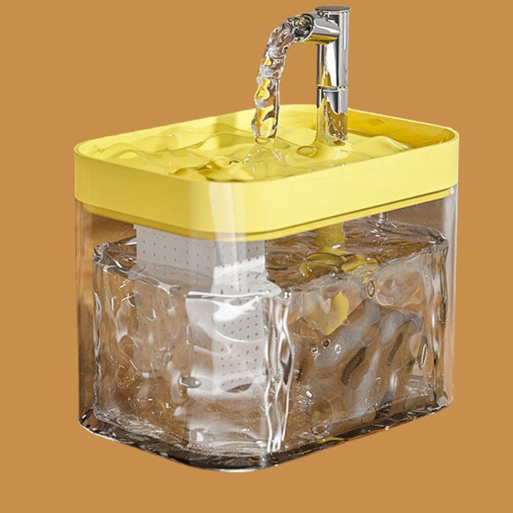 Fontaine à eau silencieuse pour animaux. Filtration intégrée. Design élégant et transparent, 1,5L.